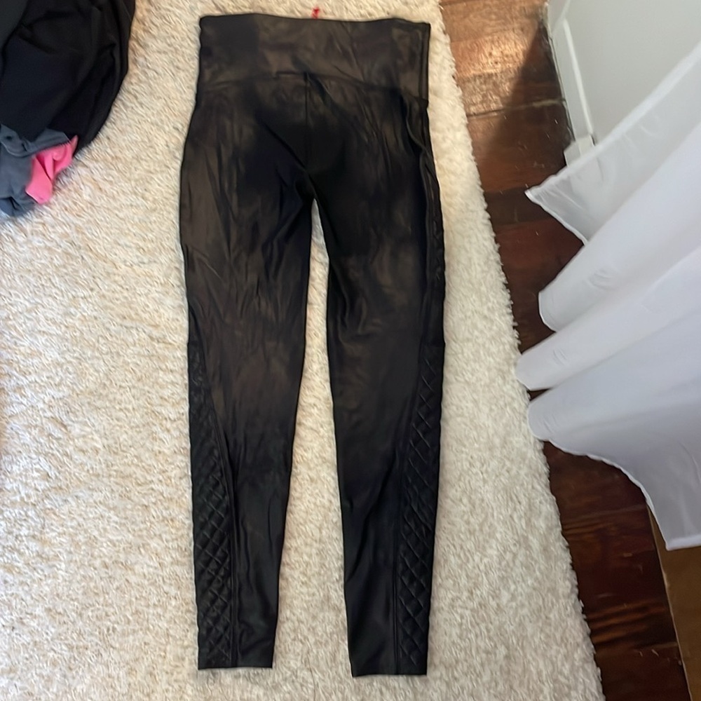 Spanx faux leather moto leggings - Picture 4 of 5